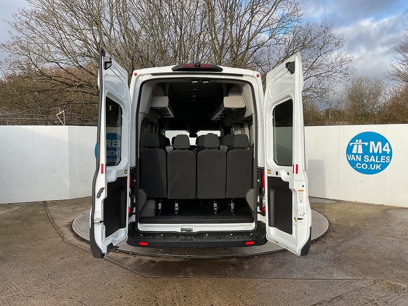 Ford 460 EcoBlue Leader 17 Seater Euro 6