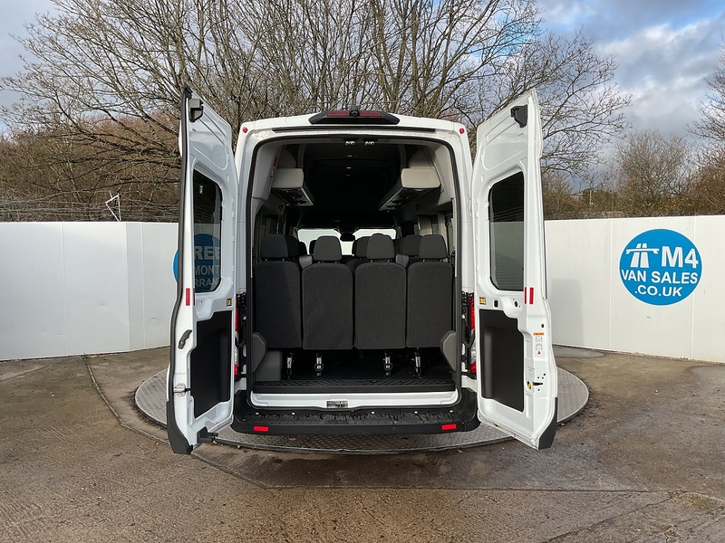 Ford 460 EcoBlue Leader 17 Seater Euro 6