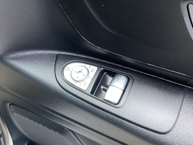 Mercedes 114 CDI Premium SWB L/R RWD Euro 6 A/C