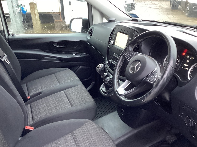 Mercedes 114 CDI Premium SWB L/R RWD Euro 6 A/C