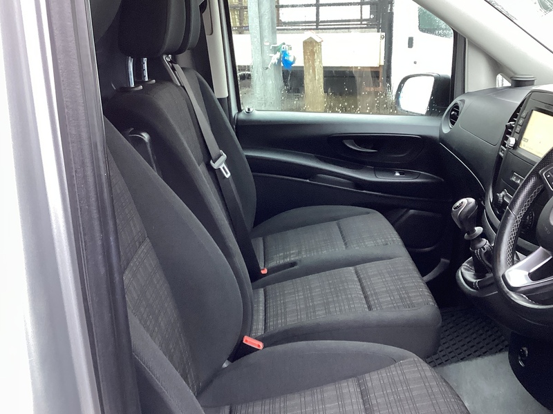 Mercedes 114 CDI Premium SWB L/R RWD Euro 6 A/C