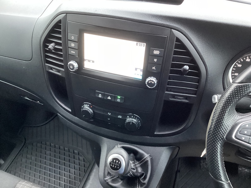 Mercedes 114 CDI Premium SWB L/R RWD Euro 6 A/C