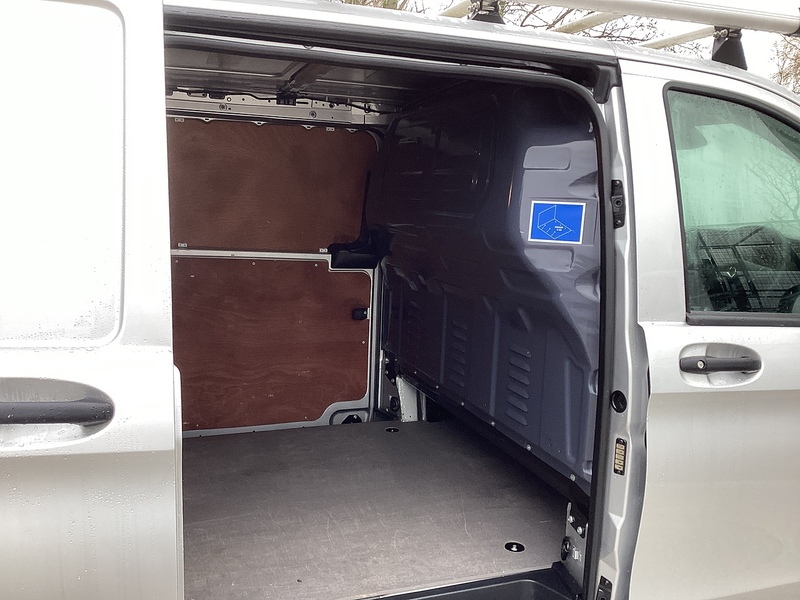 Mercedes 114 CDI Premium SWB L/R RWD Euro 6 A/C