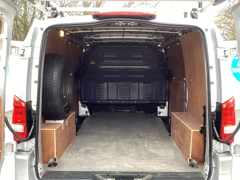 Mercedes 114 CDI Premium SWB L/R RWD Euro 6 A/C