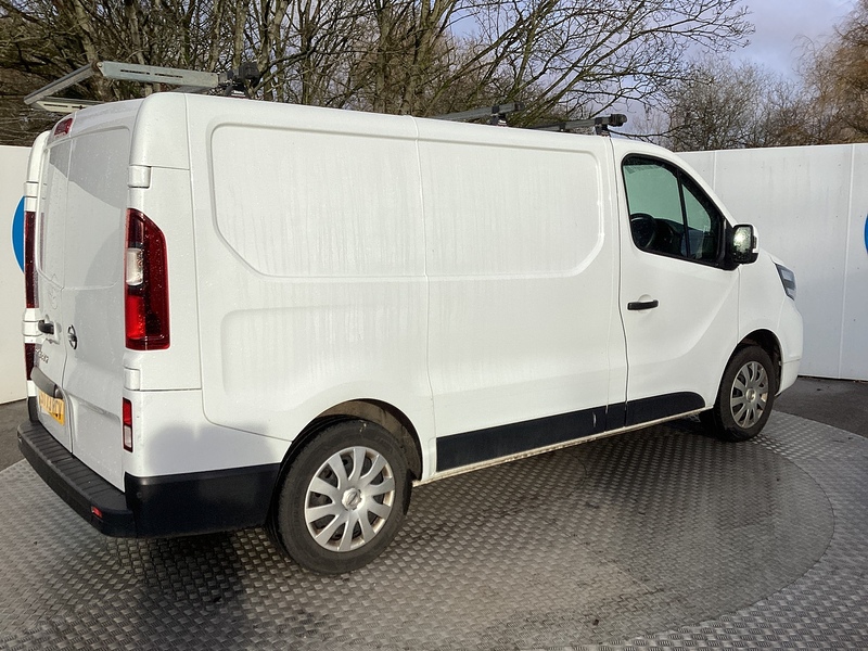 Nissan dCi 28 Acenta SWB L/R A/C Euro 6