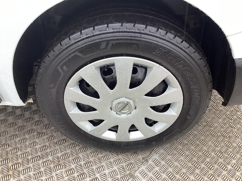 Nissan dCi 28 Acenta SWB L/R A/C Euro 6