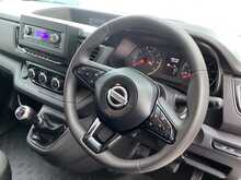 Nissan Primastar dCi 28 Acenta SWB L/R A/C Euro 6 