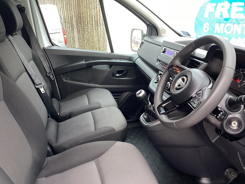Nissan dCi 28 Acenta SWB L/R A/C Euro 6