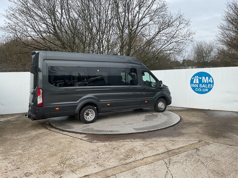 Ford 2.0 460 EcoBlue Limited Minibus 5dr Diesel Auto RWD L4 H3 Euro 6 (s/s) (17 Seat, DRW) (165 ps)