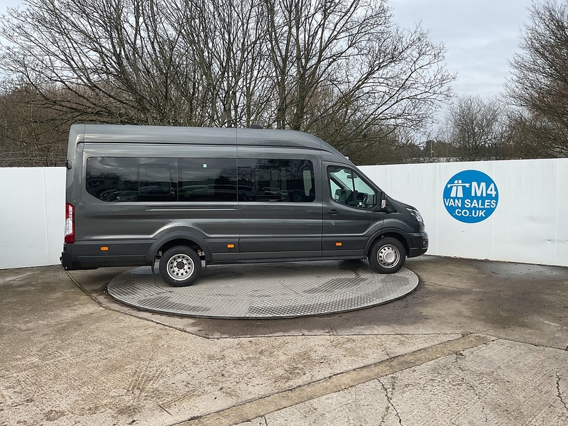 Ford 2.0 460 EcoBlue Limited Minibus 5dr Diesel Auto RWD L4 H3 Euro 6 (s/s) (17 Seat, DRW) (165 ps)