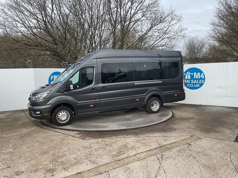 Ford 2.0 460 EcoBlue Limited Minibus 5dr Diesel Auto RWD L4 H3 Euro 6 (s/s) (17 Seat, DRW) (165 ps)