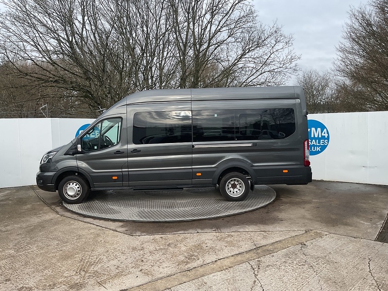 Ford 2.0 460 EcoBlue Limited Minibus 5dr Diesel Auto RWD L4 H3 Euro 6 (s/s) (17 Seat, DRW) (165 ps)
