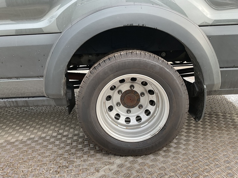 Ford 2.0 460 EcoBlue Limited Minibus 5dr Diesel Auto RWD L4 H3 Euro 6 (s/s) (17 Seat, DRW) (165 ps)