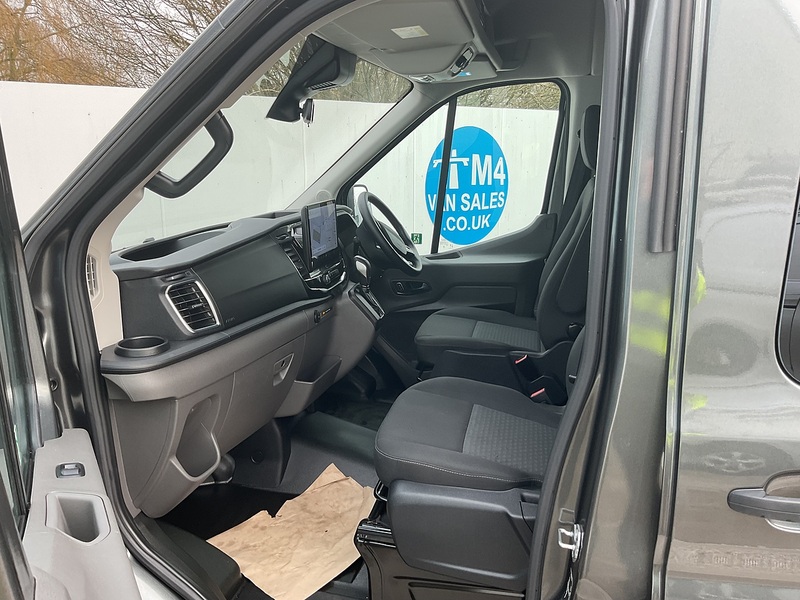 Ford 2.0 460 EcoBlue Limited Minibus 5dr Diesel Auto RWD L4 H3 Euro 6 (s/s) (17 Seat, DRW) (165 ps)