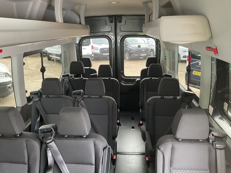Ford 2.0 460 EcoBlue Limited Minibus 5dr Diesel Auto RWD L4 H3 Euro 6 (s/s) (17 Seat, DRW) (165 ps)
