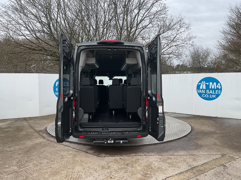 Ford 2.0 460 EcoBlue Limited Minibus 5dr Diesel Auto RWD L4 H3 Euro 6 (s/s) (17 Seat, DRW) (165 ps)