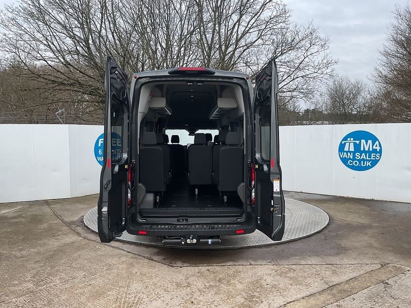 Ford 2.0 460 EcoBlue Limited Minibus 5dr Diesel Auto RWD L4 H3 Euro 6 (s/s) (17 Seat, DRW) (165 ps)