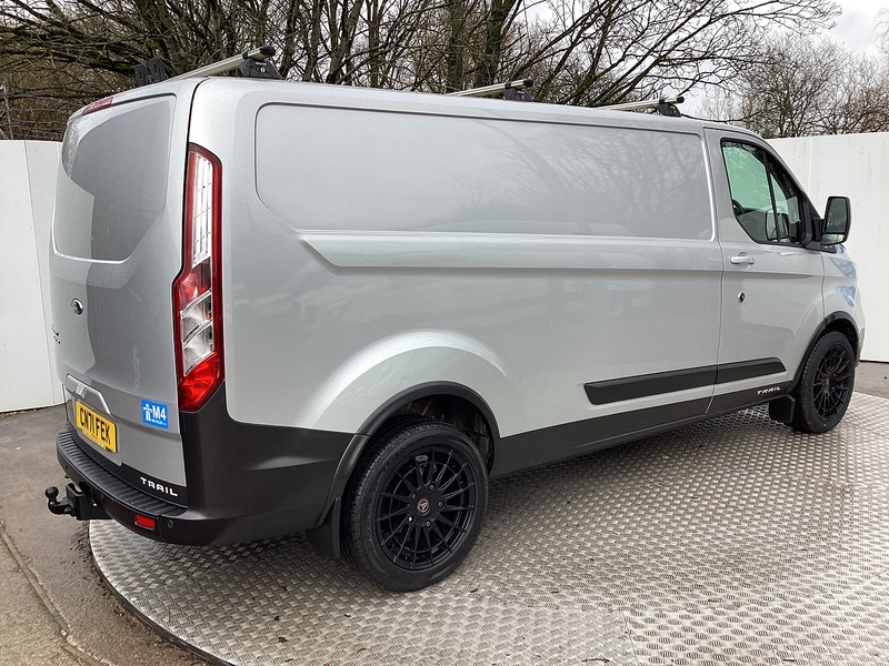 Ford 340 EcoBlue Trail LWB L/R A/C Euro 6 **NO VAT**