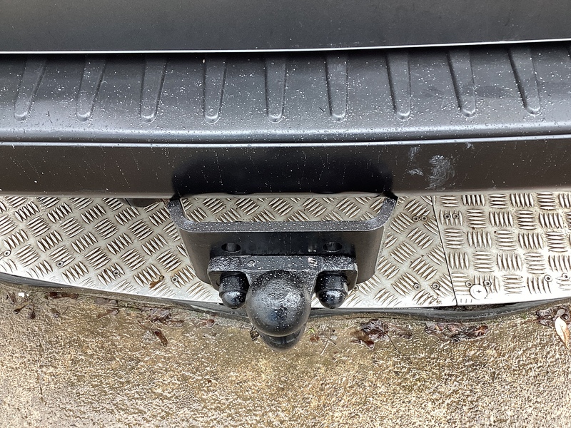 Ford 340 EcoBlue Trail LWB L/R A/C Euro 6 **NO VAT**