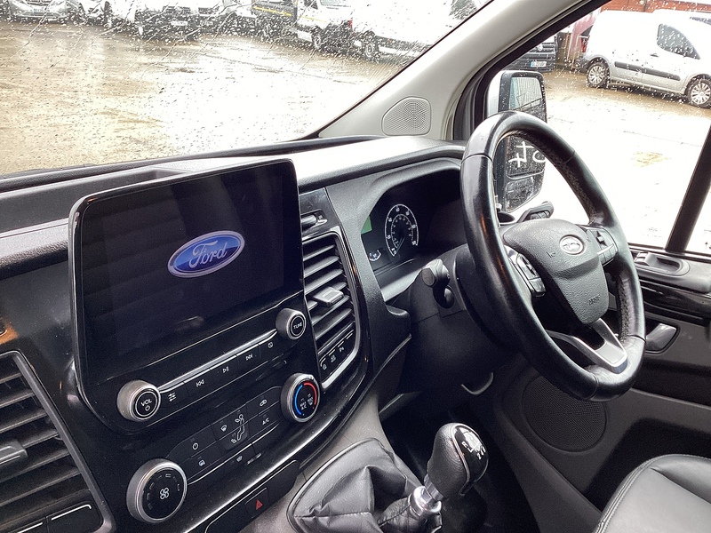 Ford 340 EcoBlue Trail LWB L/R A/C Euro 6 **NO VAT**