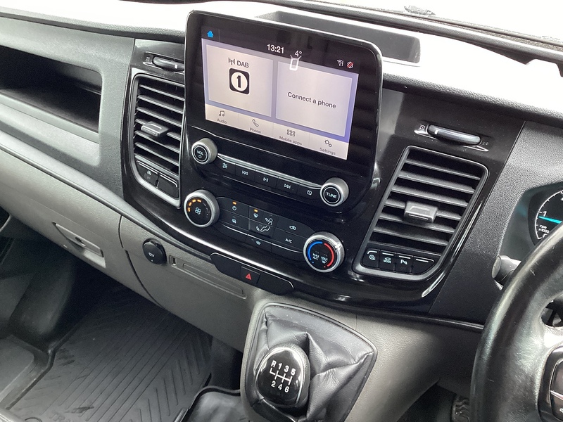 Ford 340 EcoBlue Trail LWB L/R A/C Euro 6 **NO VAT**