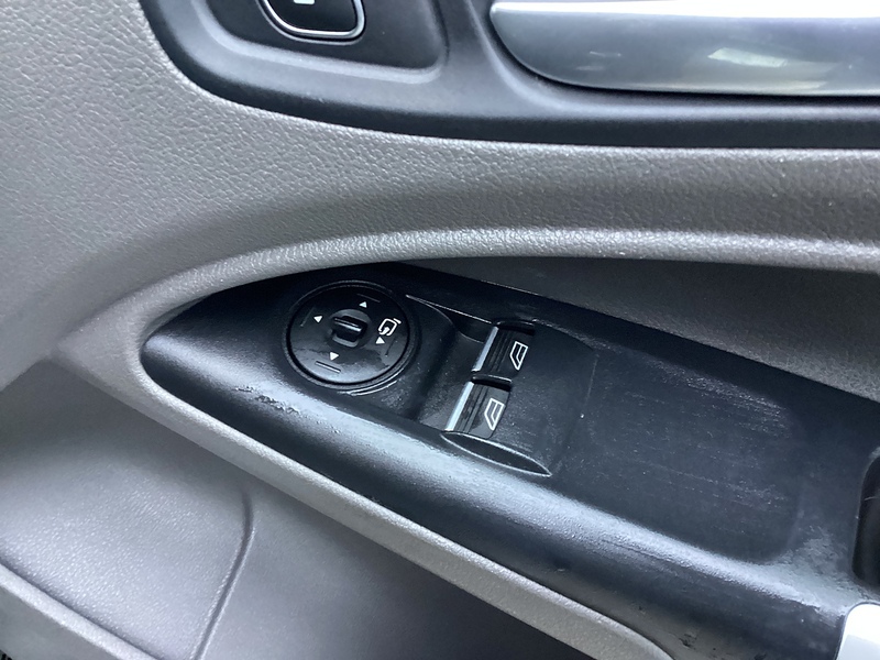 Ford 250 EcoBlue Active LWB L/R A/C Euro 6 **NO VAT**