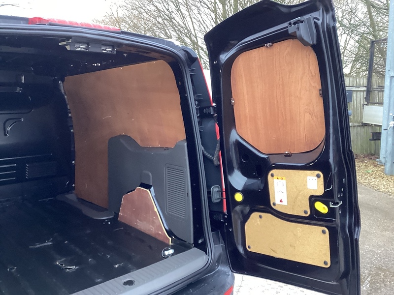 Ford 250 EcoBlue Active LWB L/R A/C Euro 6 **NO VAT**