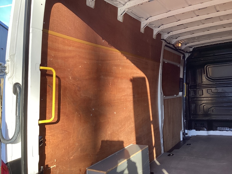 Volkswagen TDI CR35 Trendline LWB H/R Euro 6