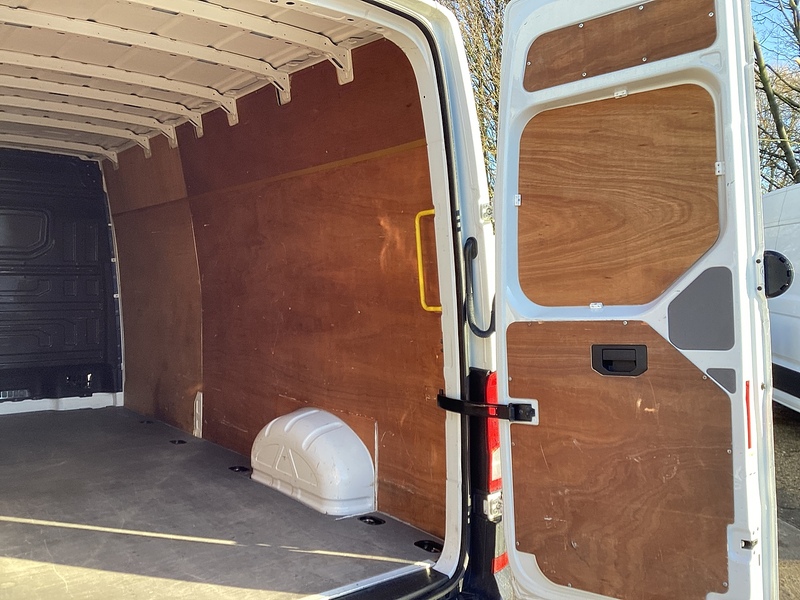 Volkswagen TDI CR35 Trendline LWB H/R Euro 6