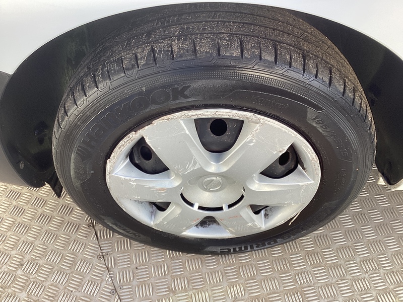Nissan dCi Acenta SWB A/C Euro 6