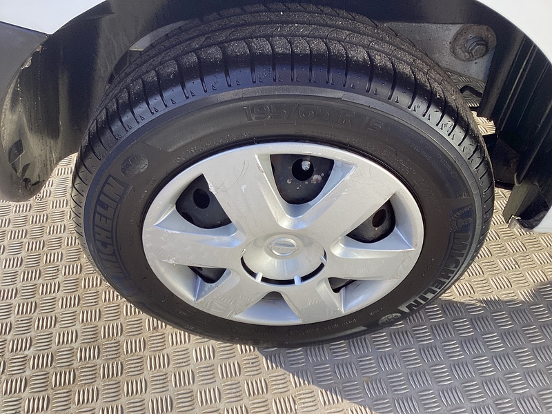 Nissan dCi Acenta SWB A/C Euro 6