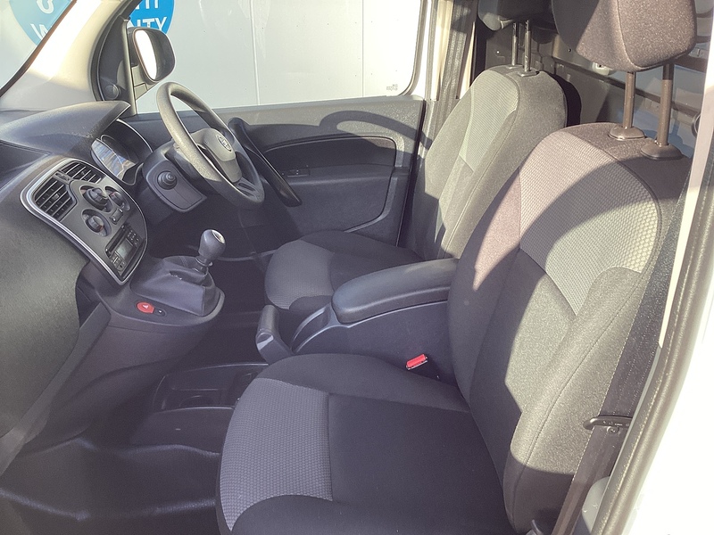 Nissan dCi Acenta SWB A/C Euro 6