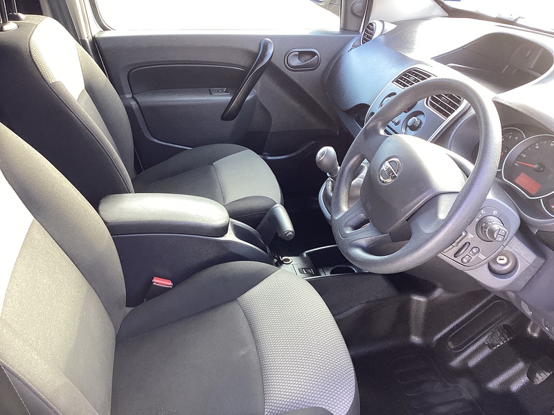 Nissan dCi Acenta SWB A/C Euro 6