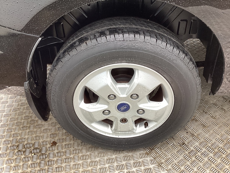 Ford TDCi 290 Limited LWB A/C Euro 6