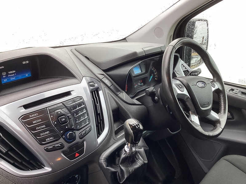 Ford TDCi 290 Limited LWB A/C Euro 6