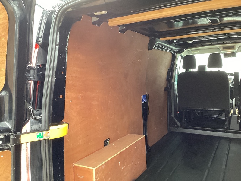 Ford TDCi 290 Limited LWB A/C Euro 6