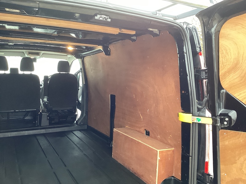 Ford TDCi 290 Limited LWB A/C Euro 6