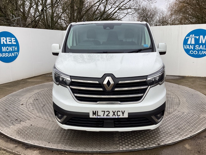 Renault dCi Blue SL28 Sport+ SWB L/R A/C Euro 6 