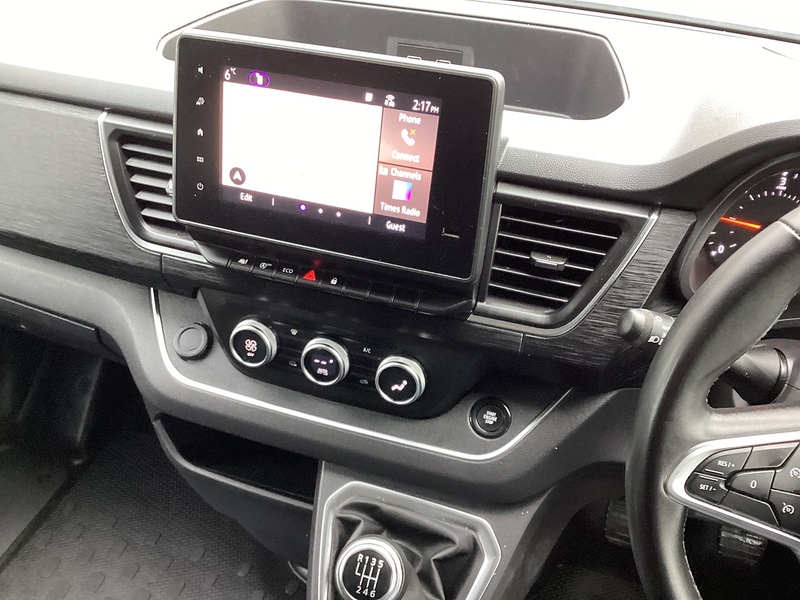 Renault dCi Blue SL28 Sport+ SWB L/R A/C Euro 6 