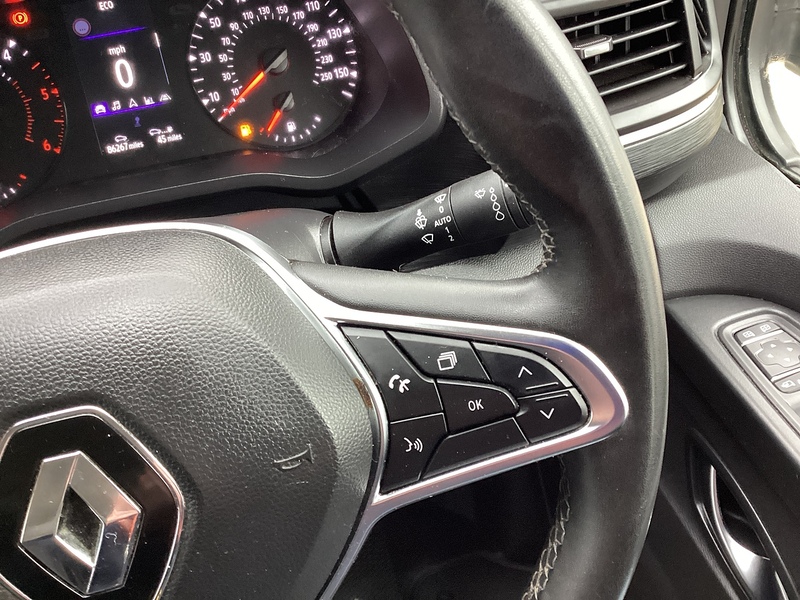 Renault dCi Blue SL28 Sport+ SWB L/R A/C Euro 6 