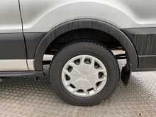 Ford Transit 350 EcoBlue Trend 11 Seater 