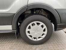 Ford Transit 350 EcoBlue Trend 11 Seater 