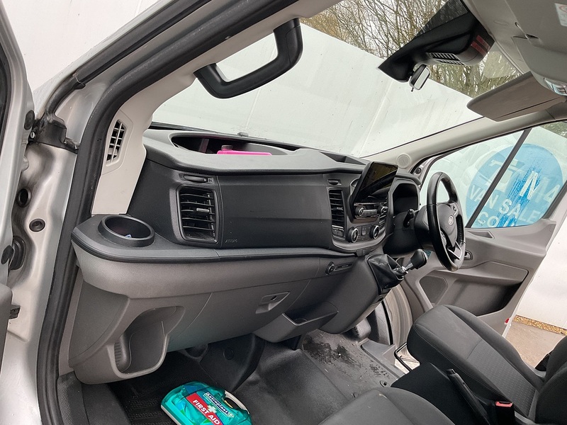 Ford 2.0 350 EcoBlue Trend Minibus 5dr Diesel Manual RWD L2 H2 Euro 6 (s/s) (11 Seats) (130 ps)