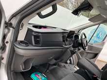 Ford Transit 350 EcoBlue Trend 11 Seater 