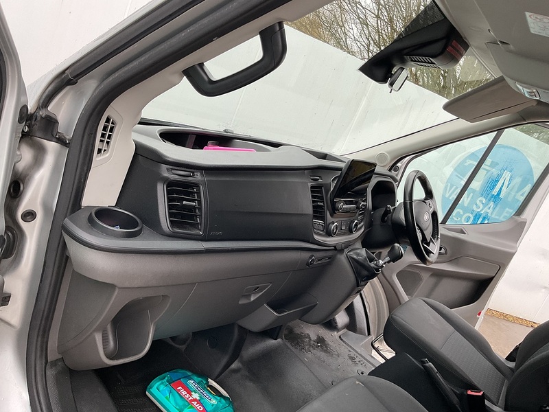 Ford 2.0 350 EcoBlue Trend Minibus 5dr Diesel Manual RWD L2 H2 Euro 6 (s/s) (11 Seats) (130 ps)