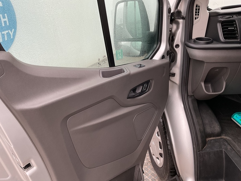 Ford 2.0 350 EcoBlue Trend Minibus 5dr Diesel Manual RWD L2 H2 Euro 6 (s/s) (11 Seats) (130 ps)