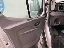 Ford Transit 350 EcoBlue Trend 11 Seater 