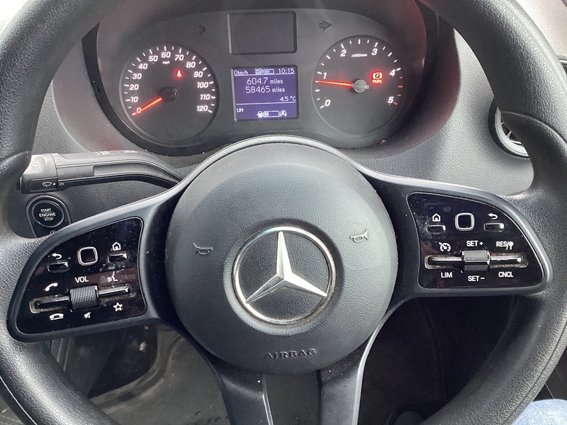Mercedes 315 CDI Progressive MWB M/R Euro 6 
