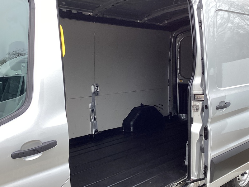 Ford 350 EcoBlue Leader LWB H/R Euro 6