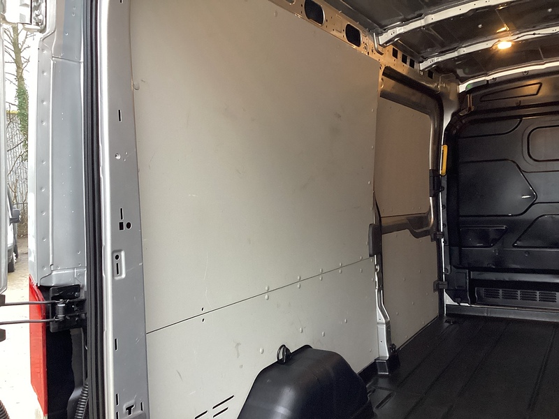 Ford 350 EcoBlue Leader LWB H/R Euro 6